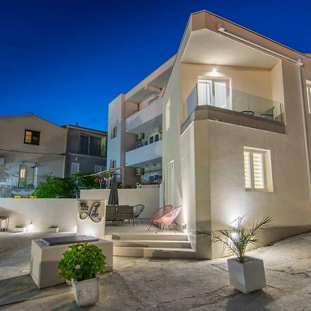 Villa Lile Baska Voda Bagian luar foto